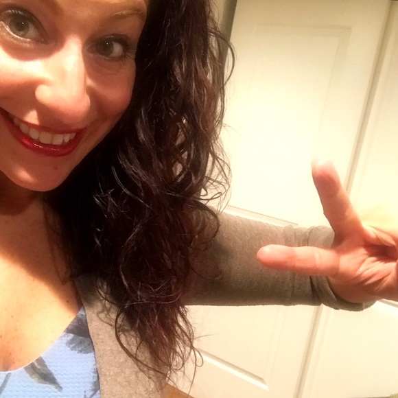 MEET YOUR SELLER/ BUYER 😊 - Picture 6 of 7